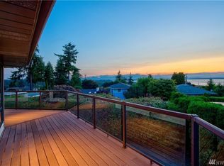 921 Sea Vista Pl, Edmonds, WA 98020