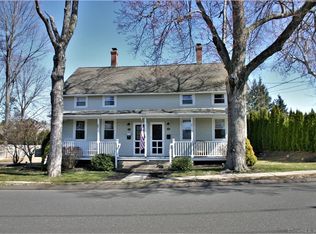 26 Perry St, Unionville, CT 06085