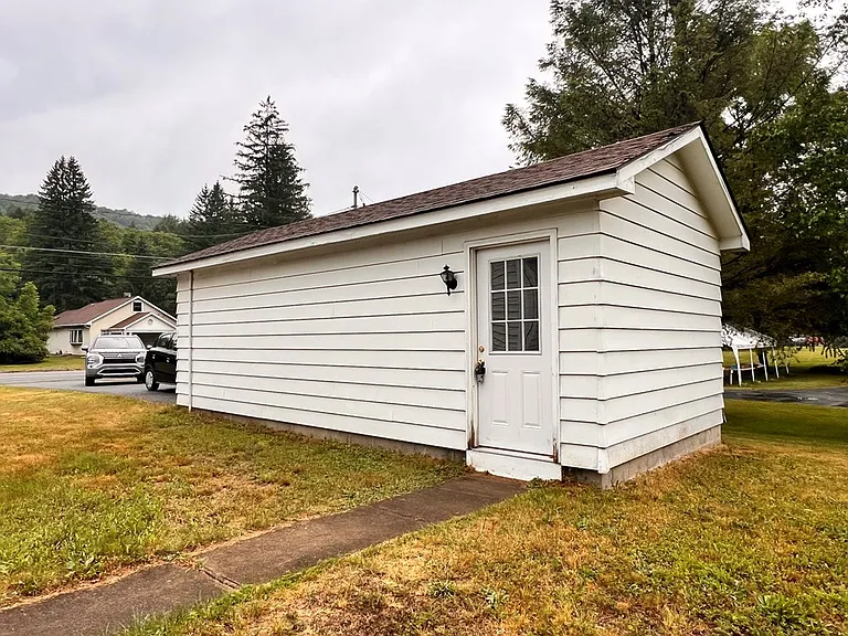 234 N Williamson Rd — Photo 3