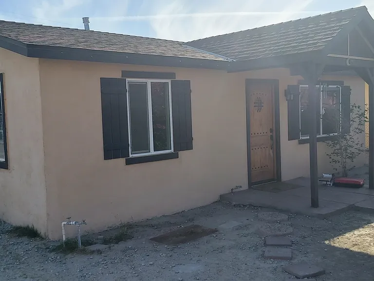 84065 Manila Ave — Photo 10