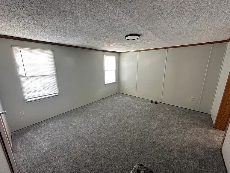 54 Eisler Dr — Photo 4
