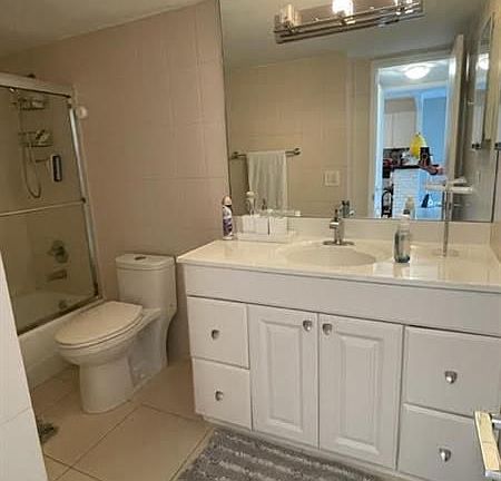 5th image of 2801 NE 183rd St APT 1208