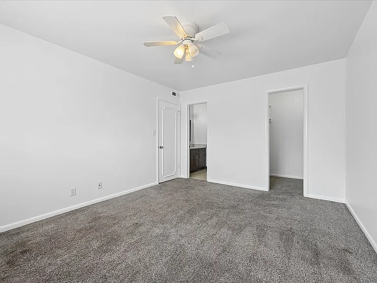 4517 S Peoria Ave #20 — Photo 16