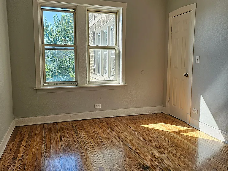 1430 S Kenneth — Photo 3