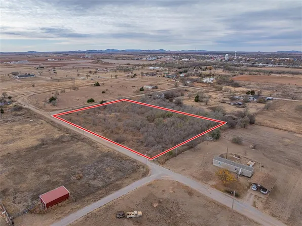 S Blaine Street 2nd St Lot 1-32, Hobart, OK 73651