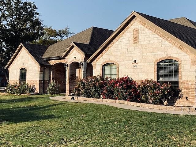 2nd image of 123 Bohner Dr