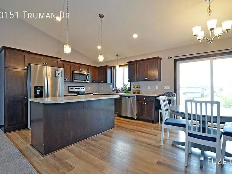 20151 Truman Dr — Photo 3