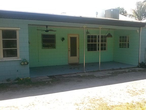 Side patio