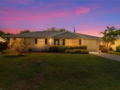 1136 Illinois DR, Naples, FL, 34103