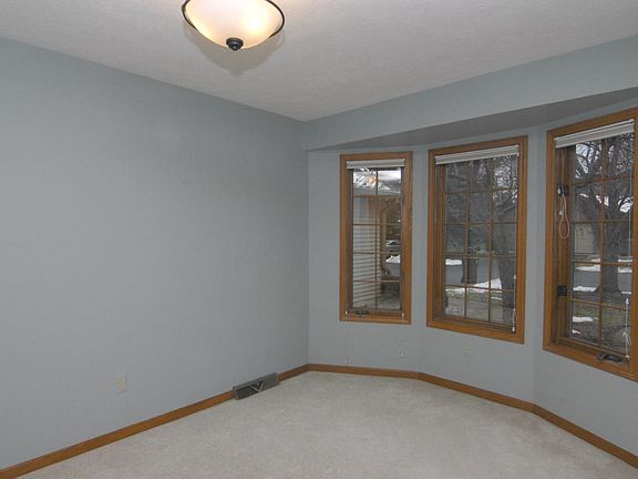 4th image of 8747 Lindsey Ln SW #17