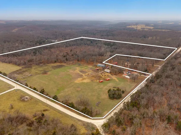 940 E 482nd Road, Bolivar, MO 65613