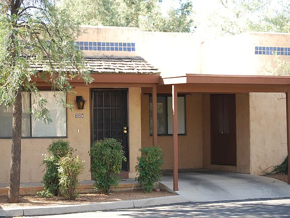 *Community photo - may not depict actual unit