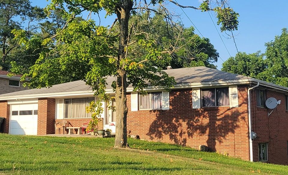 2nd image of 647 Longvue Dr