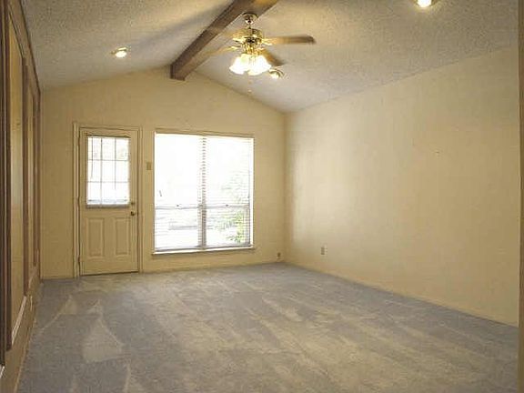 2nd image of 1123 Greencove Ln