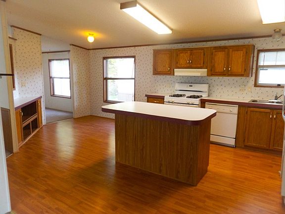 5th image of 247 Ponderosa Trl S