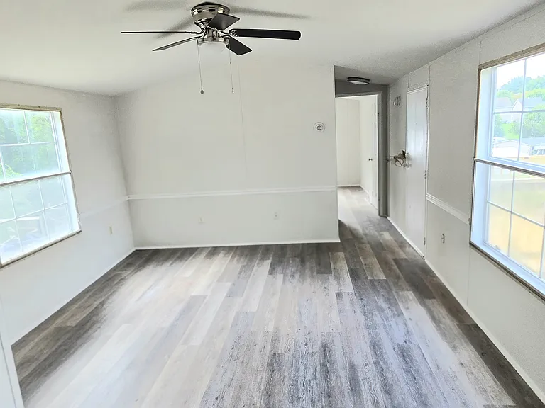 968 Cy Cir — Photo 3