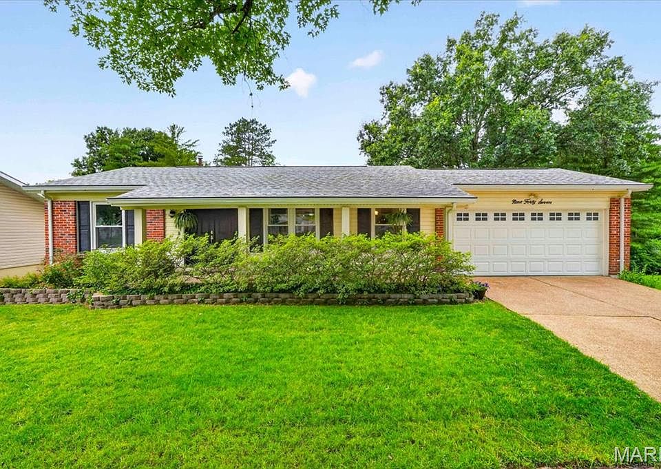 1st image of 947 Oakfield Dr
