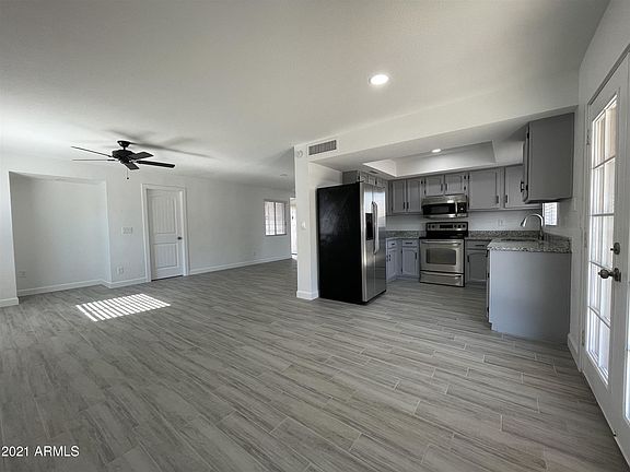 3rd image of 6921 W Missouri Ave