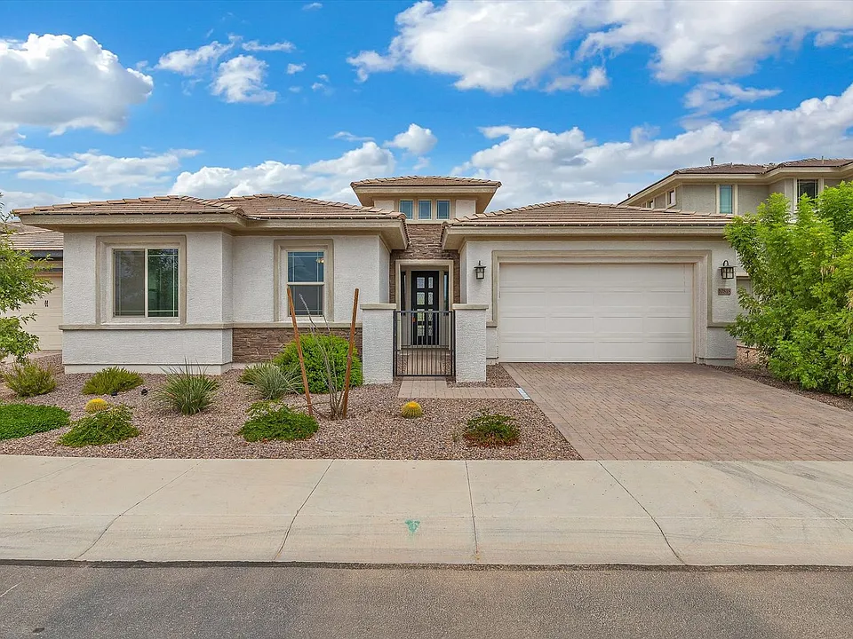 10818 E Tesla Ave