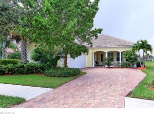 8841 Zurigo Ln, Naples, FL 34114