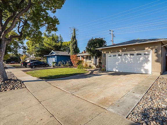 5th image of 1577 Princeton Dr