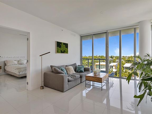 3rd image of 9940 W Bay Harbor Dr Unit 6FS