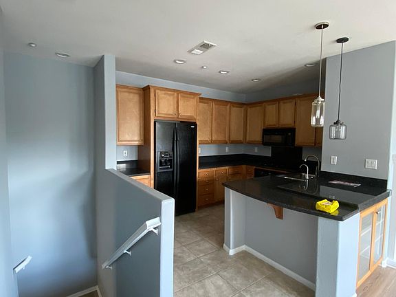 2nd image of 2800 Bellezza Dr