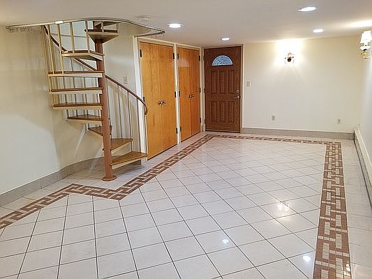1st image of 25-01 Newtown Ave #1R