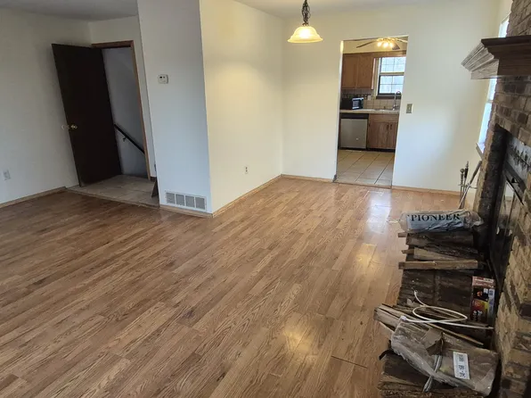 814 Brian Ct, Radcliff, KY 40160