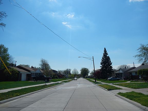 5th image of 22906 Port St