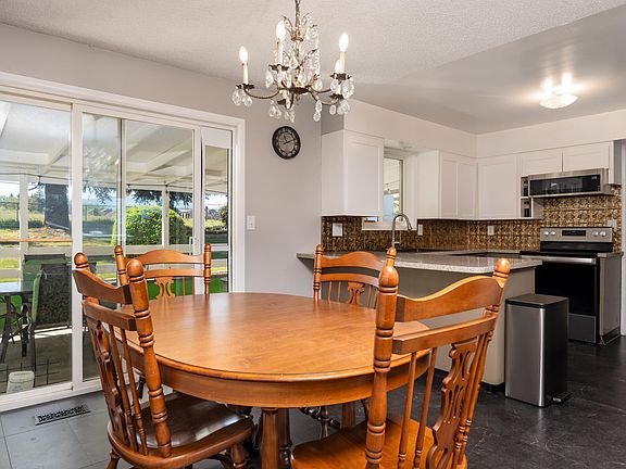 3rd image of 2372 E McAndrews Rd