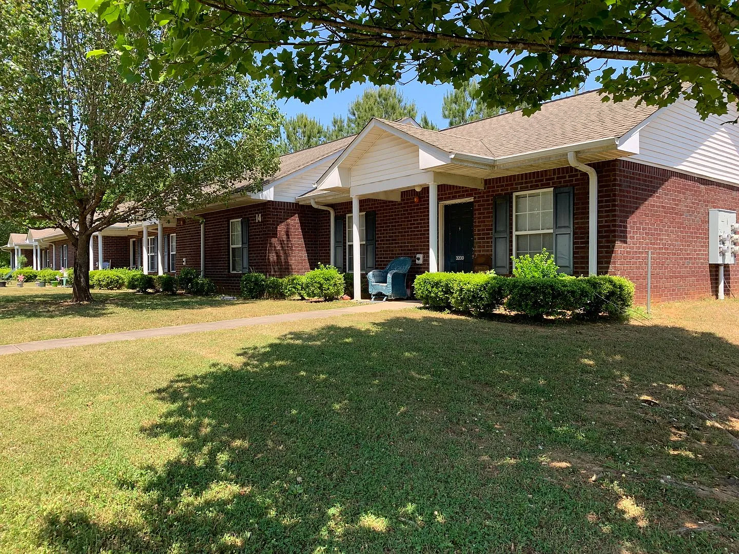 Massive 3 Bedroom in Montevallo 3 Bed 2 Bath $1,399/mo**Deposit $0 — Photo 3