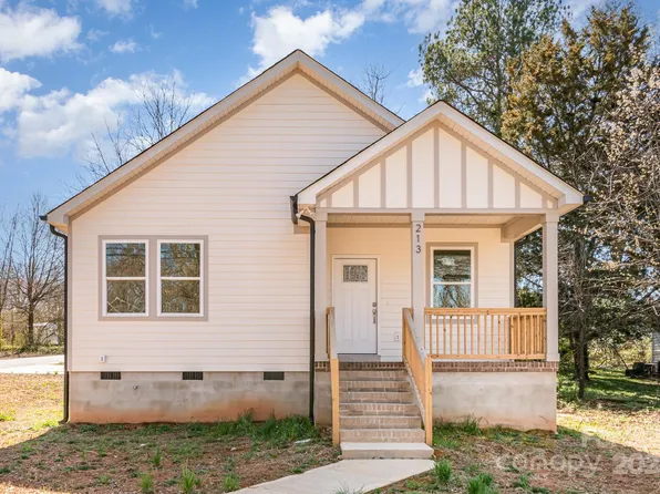 213 W Shannonhouse St, Shelby, NC 28152