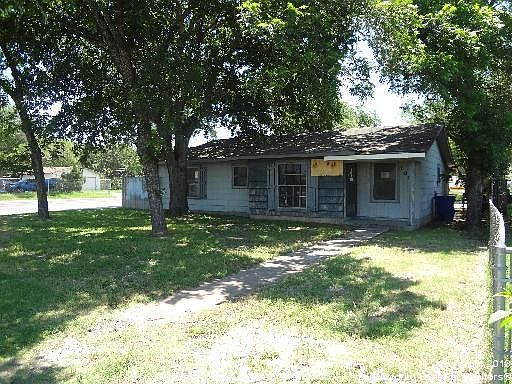 1st image of 102 W Palfrey Dr