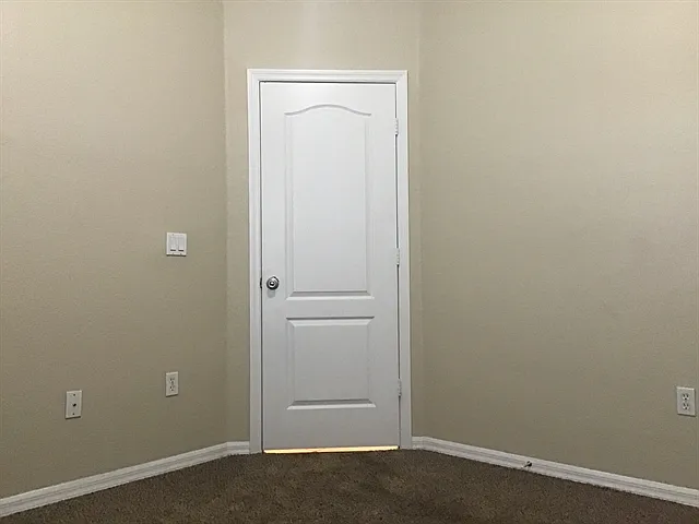 7713 Rex Hill Trl — Photo 14