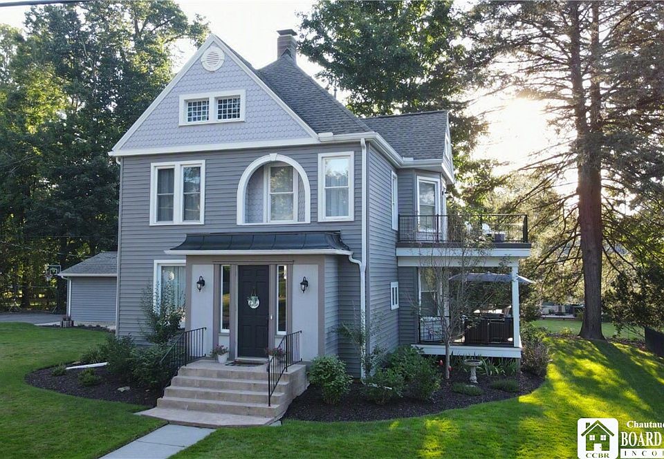 1st image of 12 Vista Way