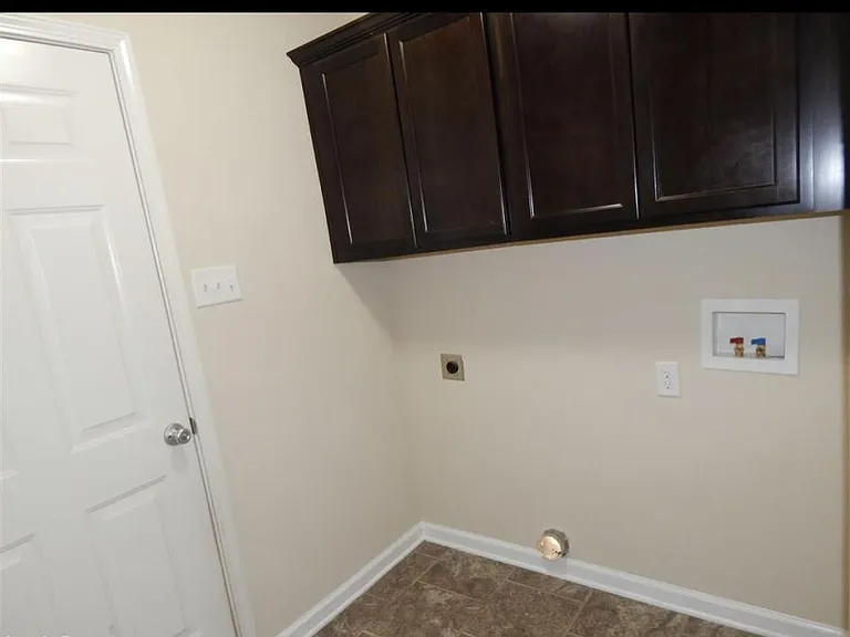 2035 Shadow Ridge Rd — Photo 10