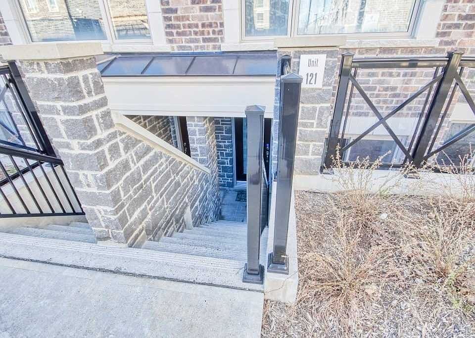 2nd image of 2 Dunsheath Way E #121