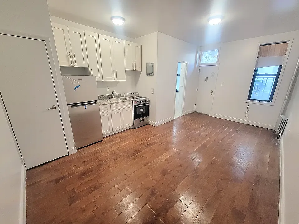 75 Fort Washington Ave #A