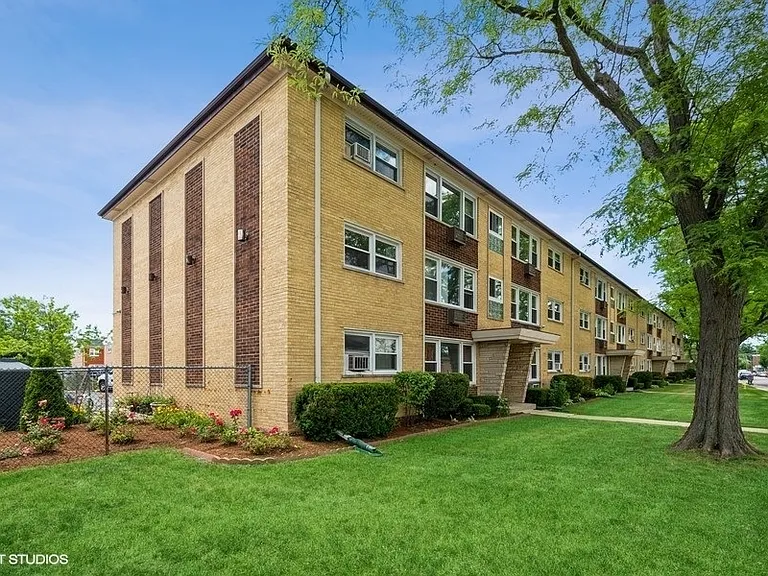 9255 Noel Ave #B7 — Photo 1