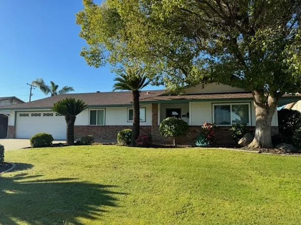 711 Pebble Beach Dr, Bakersfield, CA 93309