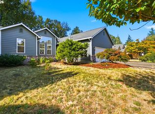 738 NE Meadow Dr, Portland, OR 97211