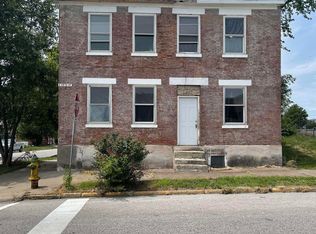 338 S 5th St, Quincy, IL 62301