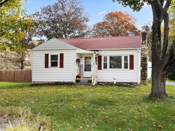 42 County Route 93, New Hampton, NY 10958