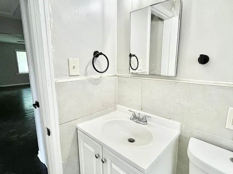4840 Southside Drive-New — Photo 8
