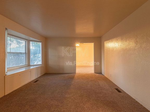 5th image of 476 E Essex St