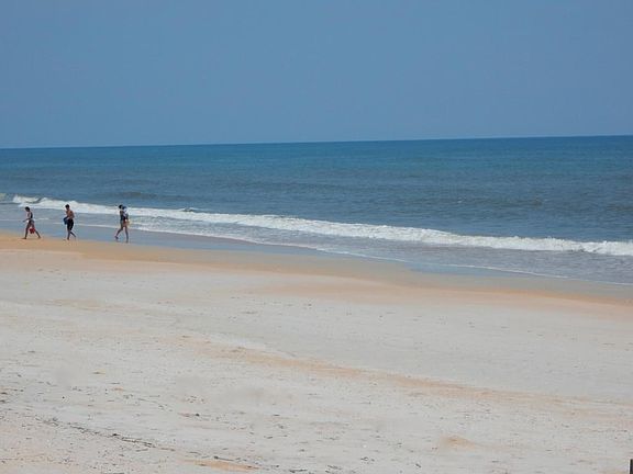 Beach To The North-2736