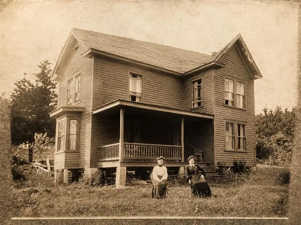 760 N 5th St, Highlands, NC 28741