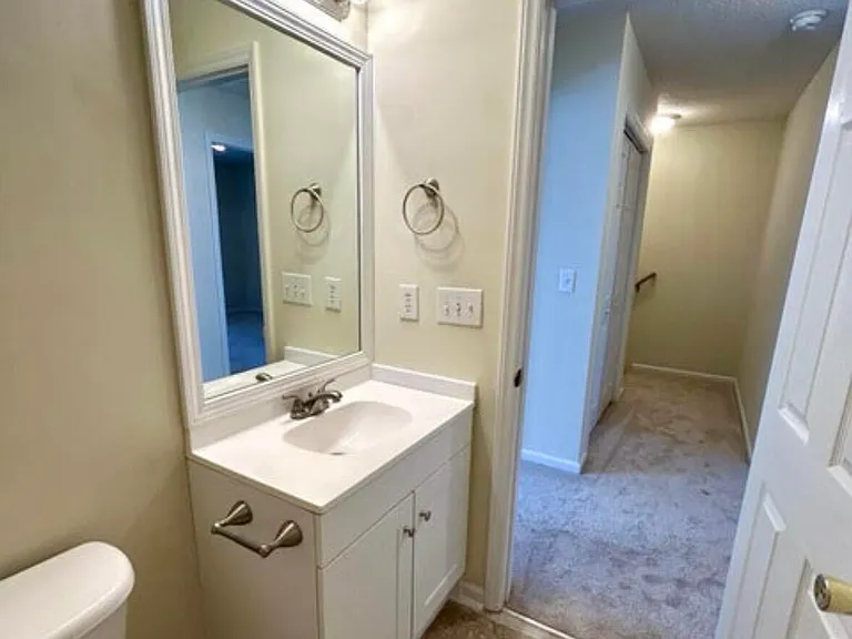 4205 Williamsbrook Ln #B — Photo 15