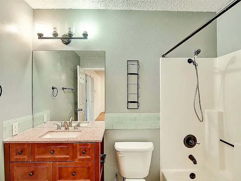 3170 Columbine Dr #32 — Photo 8